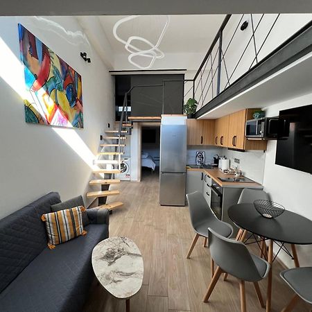 City Center Loft With Private Parking Kavala Bagian luar foto