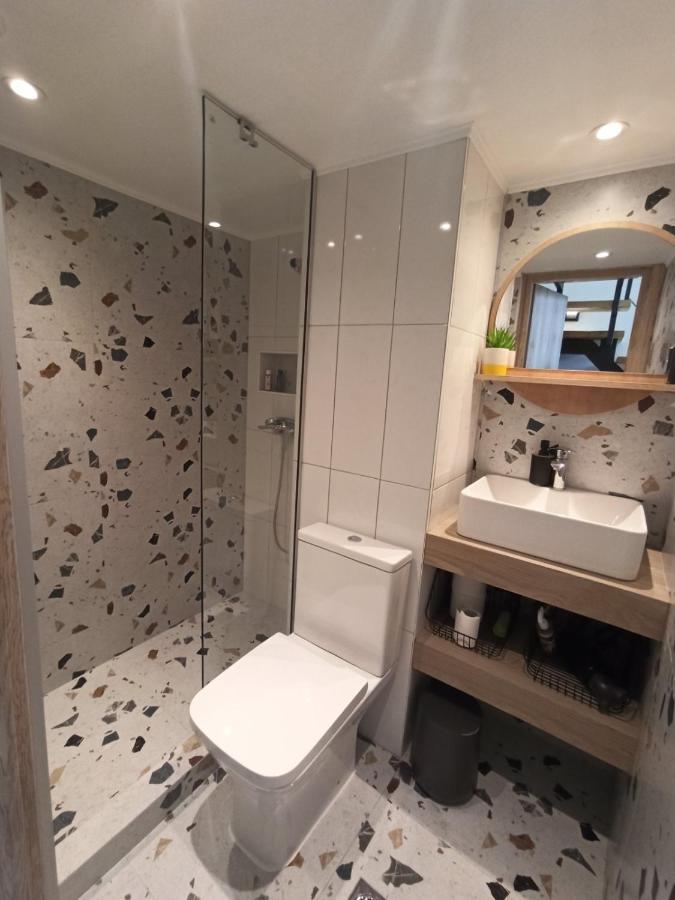 City Center Loft With Private Parking Kavala Bagian luar foto