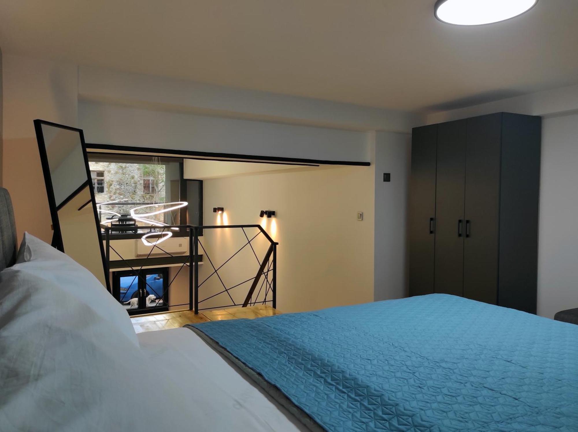 City Center Loft With Private Parking Kavala Bagian luar foto