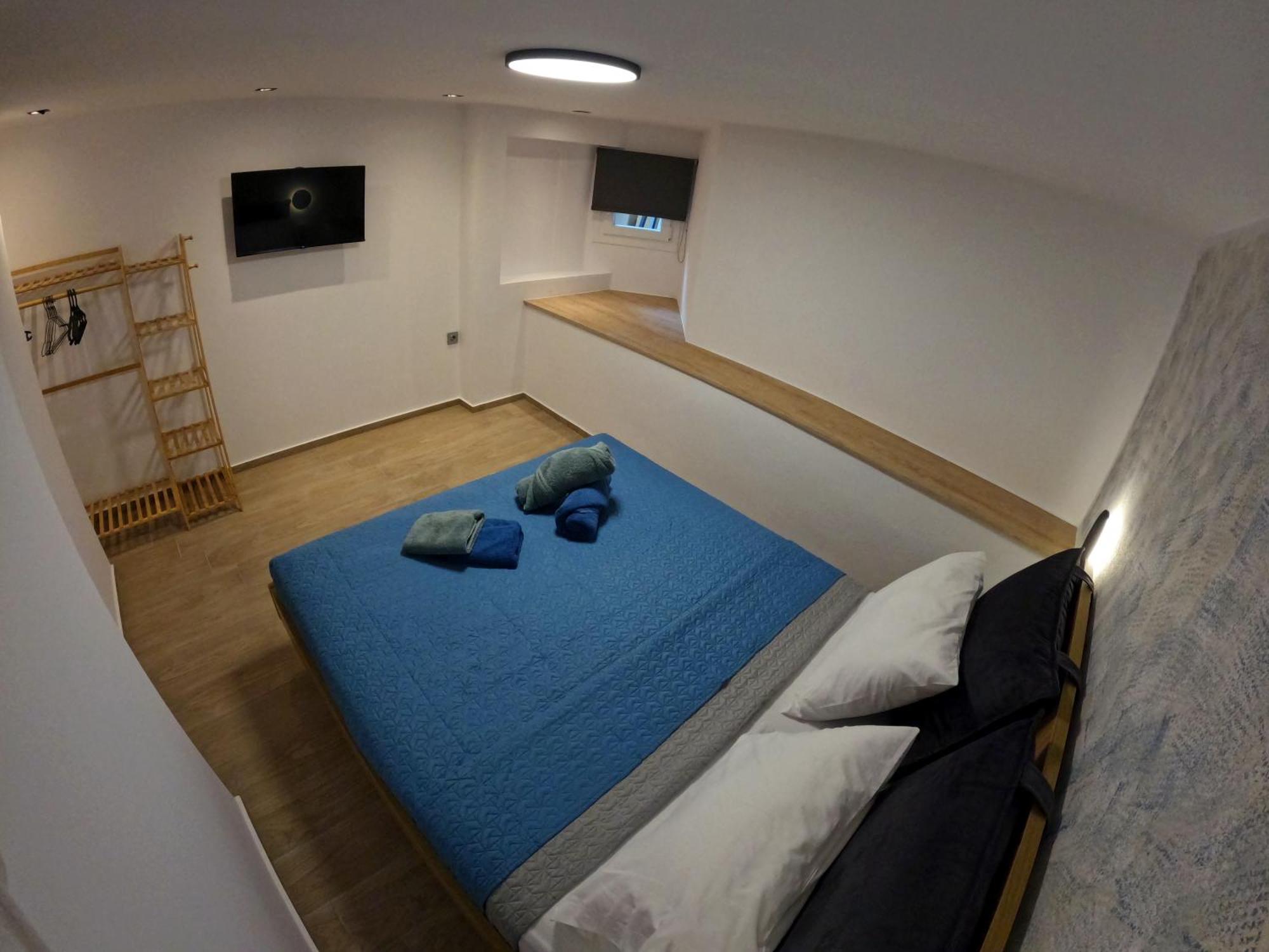 City Center Loft With Private Parking Kavala Bagian luar foto