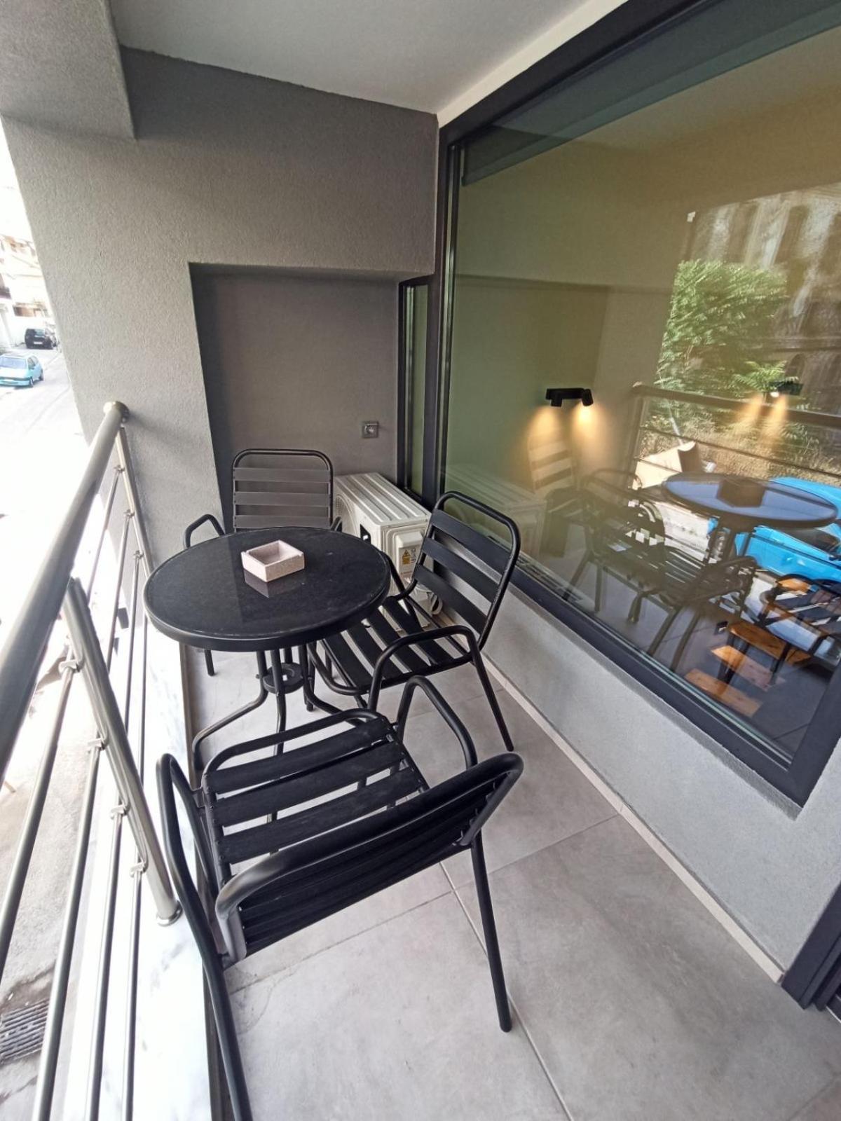 City Center Loft With Private Parking Kavala Bagian luar foto