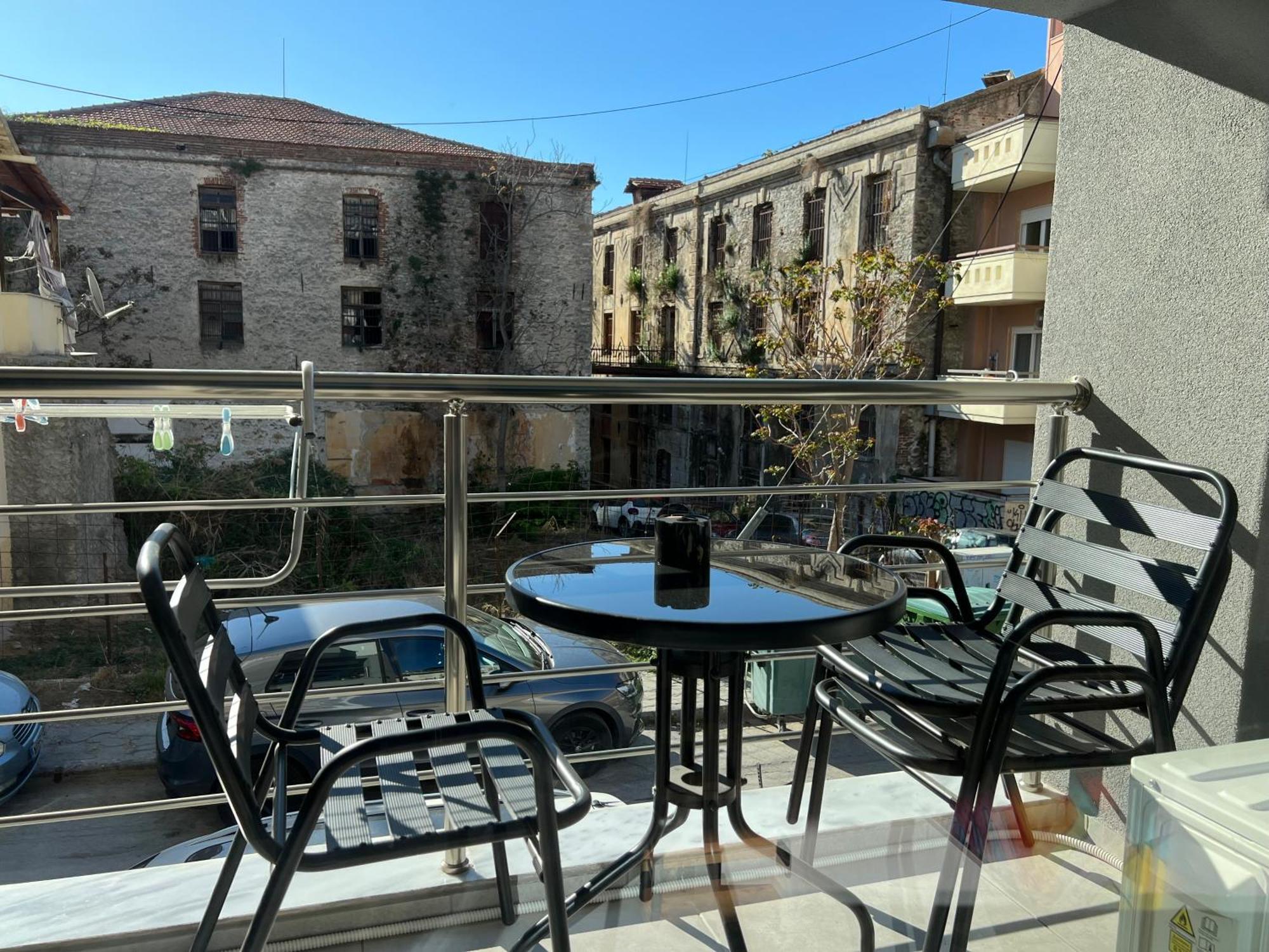 City Center Loft With Private Parking Kavala Bagian luar foto