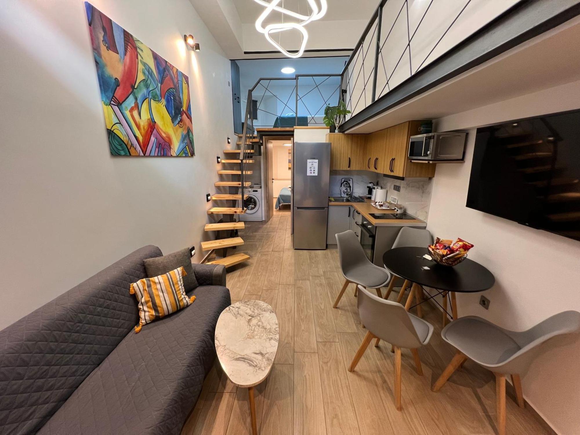 City Center Loft With Private Parking Kavala Bagian luar foto