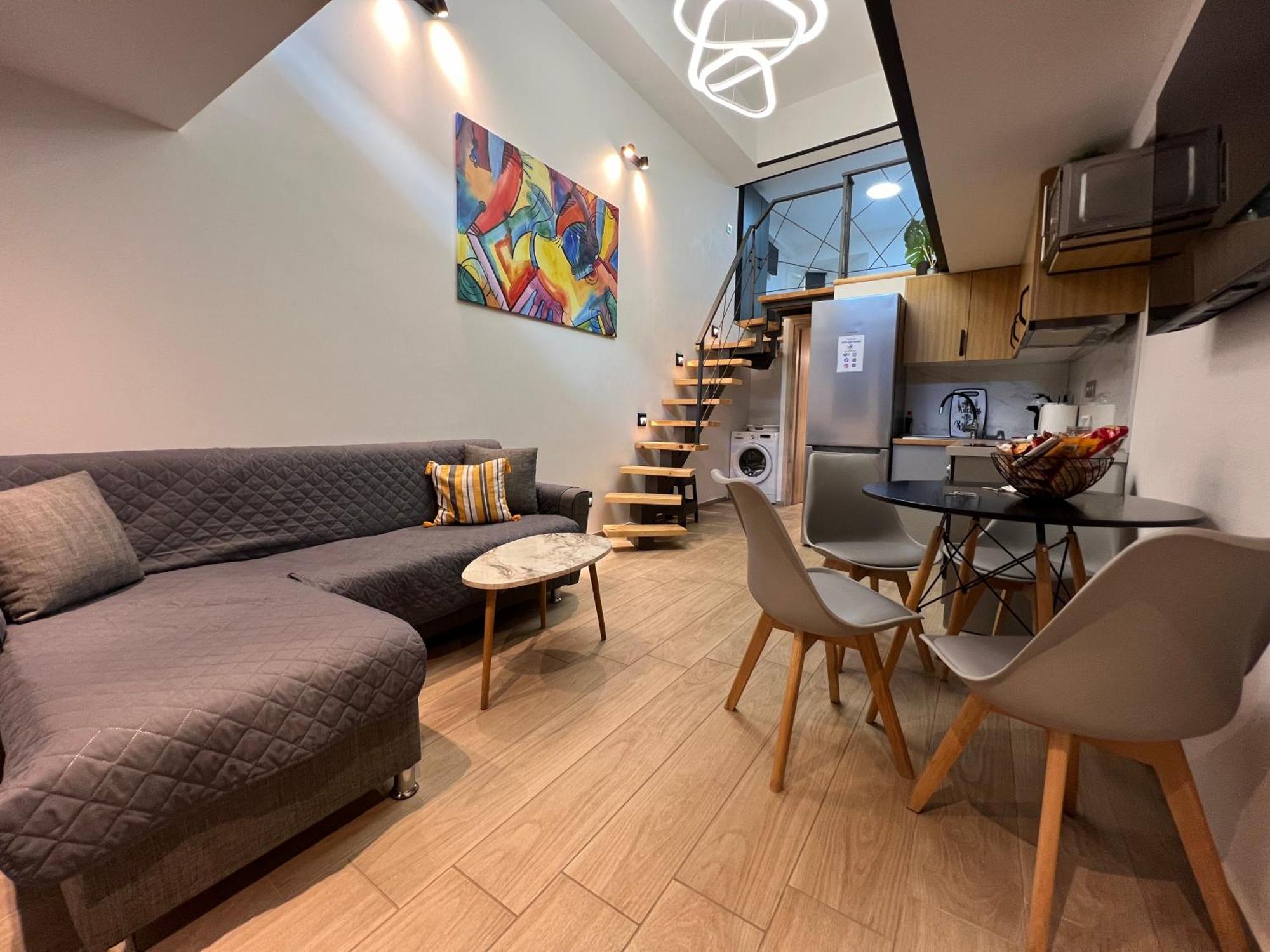 City Center Loft With Private Parking Kavala Bagian luar foto